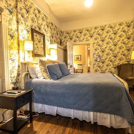 1898 Waverly Inn Хендерсонвилл Экстерьер фото