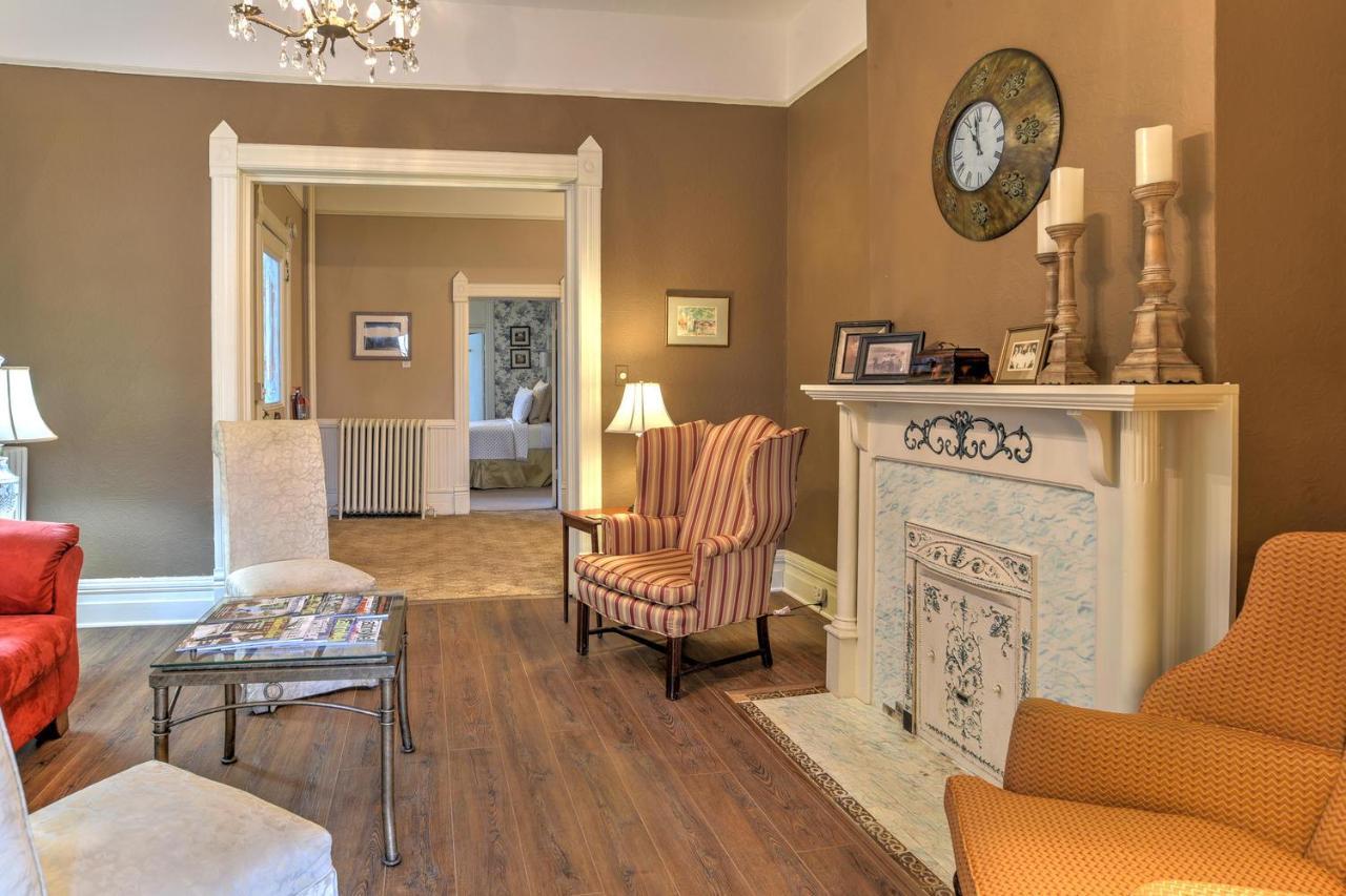 1898 Waverly Inn Хендерсонвилл Экстерьер фото