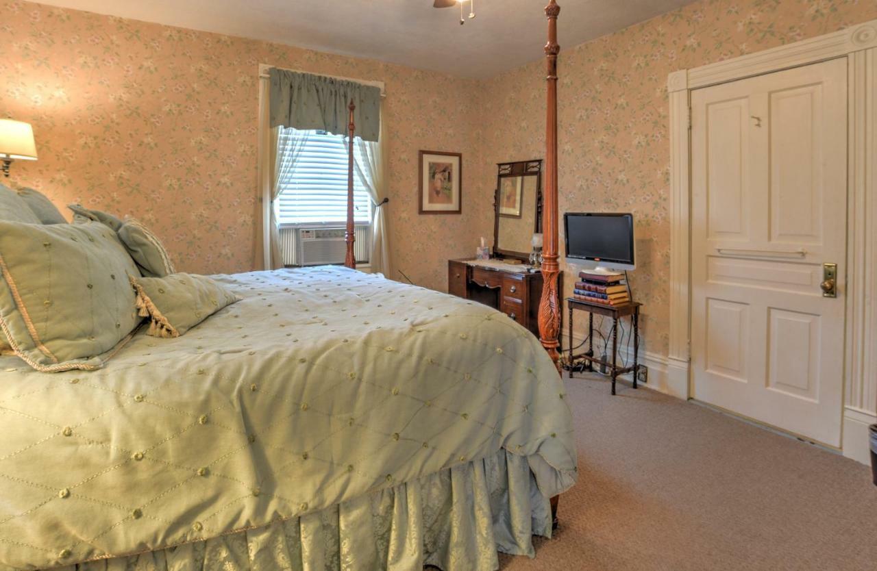 1898 Waverly Inn Хендерсонвилл Экстерьер фото